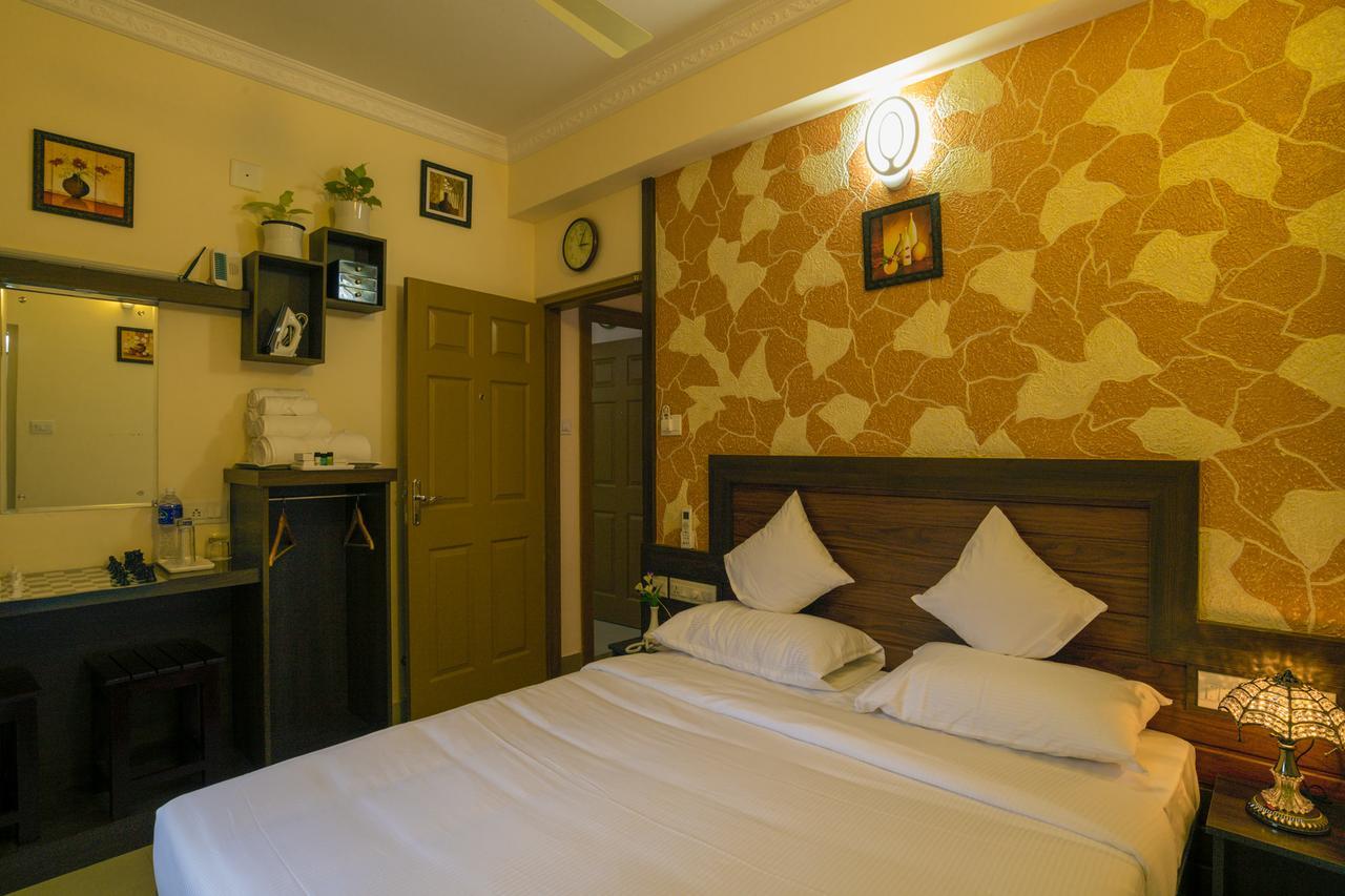 Blue Bell Cochin Airport Hotel Недумбассері Екстер'єр фото