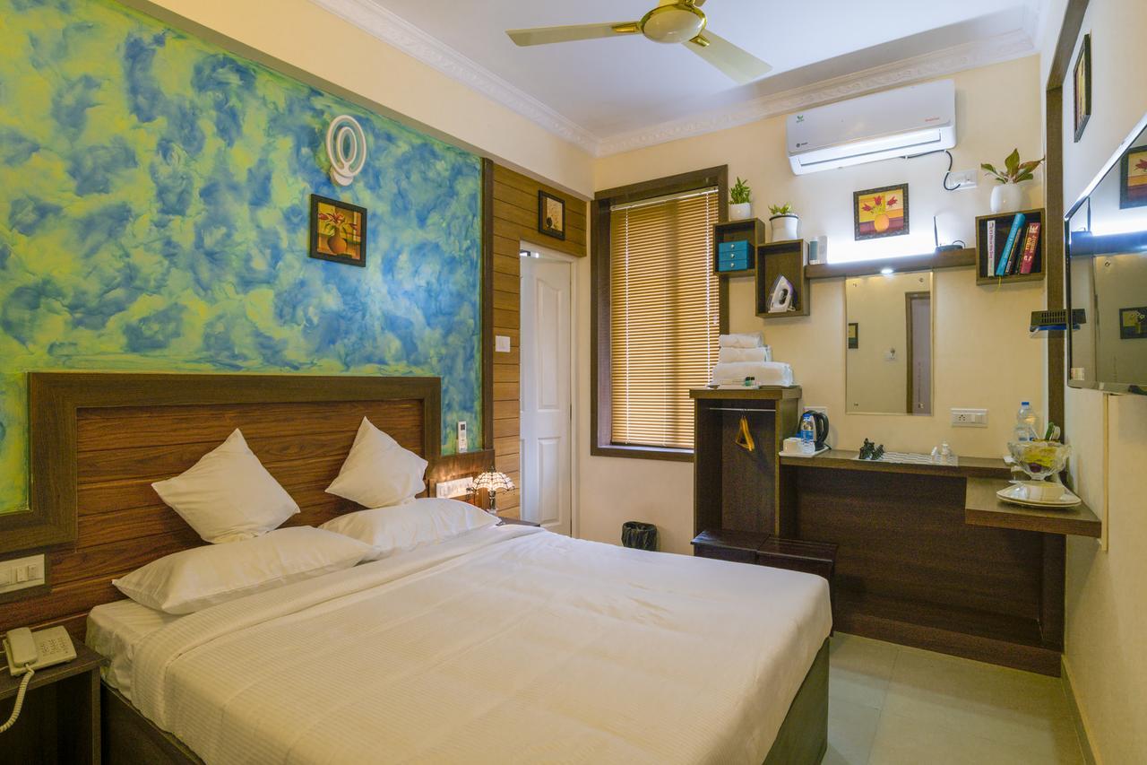 Blue Bell Cochin Airport Hotel Недумбассері Екстер'єр фото