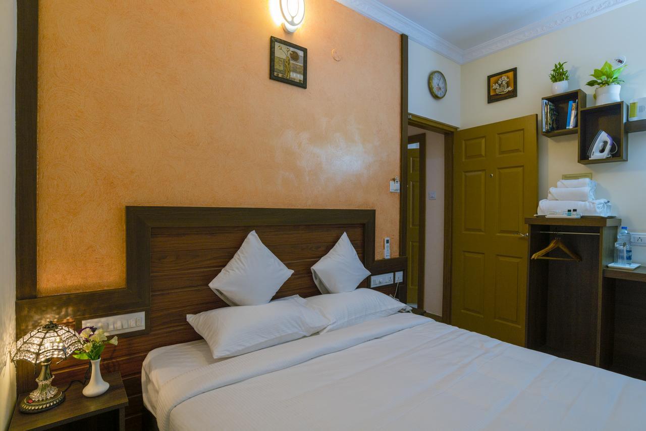 Blue Bell Cochin Airport Hotel Недумбассері Екстер'єр фото